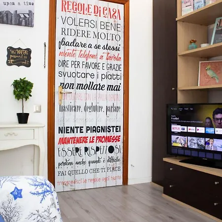 1km Dalla Torre Appart. Con Balcone E Posto Auto Apartman